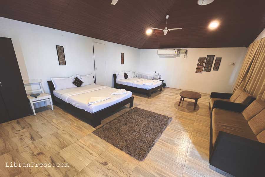 Blue Waves Sea Front Cottage at Malpe Beach Rooms